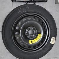 Ruotino di scorta e cric nuovi.