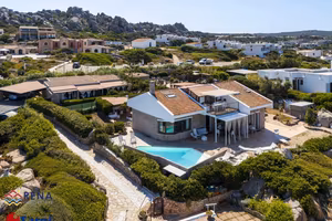 Splendida Proprietà - Baia Santa Reparata