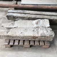 Mensole per balsone in sasso