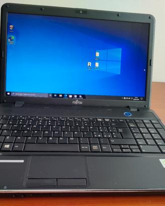 PC Portatile Fujitsu AH512 (CPU:i5-2410m RAM:8GB)