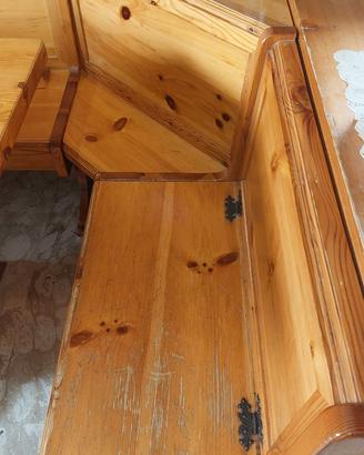 tavolo e panche in legno massello