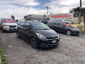 Peugeot 208 1.4 HDi 5 porte Allure - Garanzia 12 M