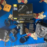 NIKON D7000 con zoom 18-105 mm