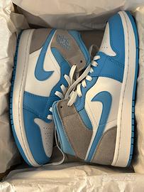 Air Jordan 1 mid University blur Grey