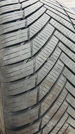 Pneumatici quattro stagioni 245/50/18