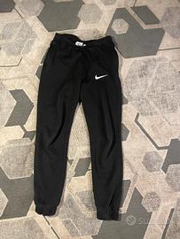 pantaloni nike