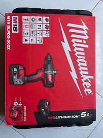 Trapano  AVVITATORE BRUSHLESS CON PERCUSSIONE