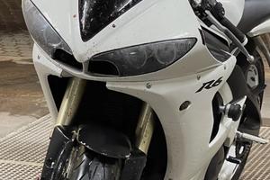 Yamaha YZF R6 - 2005