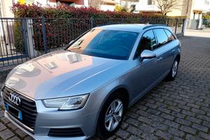 Audi A4 avant B9 2.0 TDI 150CV 
