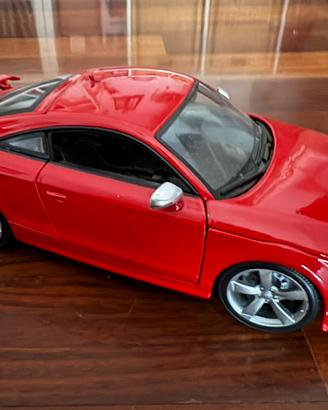 Audi TT Rs 8j MK2 scala 1/18 Burago