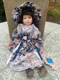 Bambola di Porcellana Vintage "The Promenade Colle