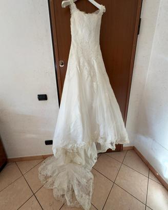 Abito da Sposa Nicole Milano