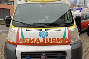 FIAT DUCATO AMBULANZA CASTELSC