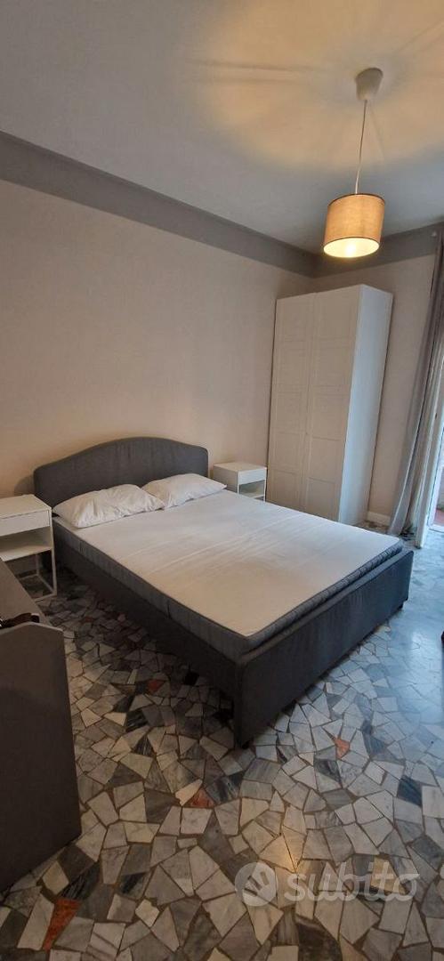 Letto matrimoniale IKEA Hauga con materasso - Arredamento e Casalinghi In  vendita a Milano