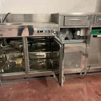 Vetrina refrigerata e banco frigo