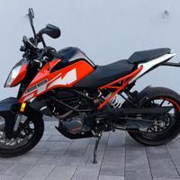 KTM DUKE 125