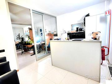 Rovereto, ampio ufficio