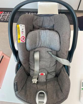 Ovetto cybex platium con base isofix