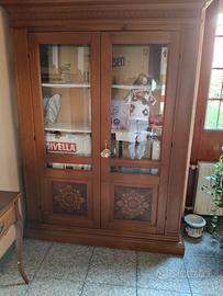 vetrina stile classico 