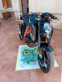 KTM 1290 Super Duke - 2014