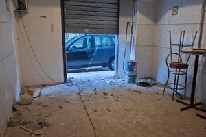 Locale commerciale 40 mq piu deposito di 80 mq