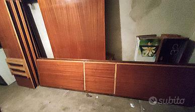 Armadio in legno Smontato