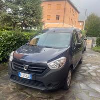 DACIA DOKKER 1.6 cc a GPL , COIBENTATO ALIMENTARE