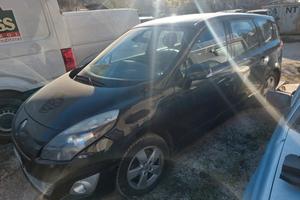 Renault Scenic 1.5 DCI 110 CV danno al motore