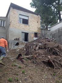 Casa da ristrutturare totalmente