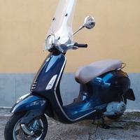 Vespa primavera 125