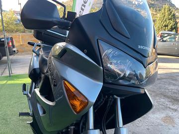 Honda Varadero 1000 - 2004 Guarda le ns Moto