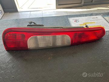 STOP FANALE POSTERIORE SINISTRO FORD Focus C-Max S