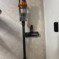 Dyson v15 absolute