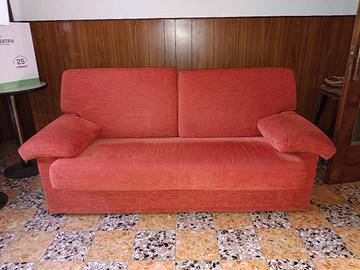 Divano due posti arancione