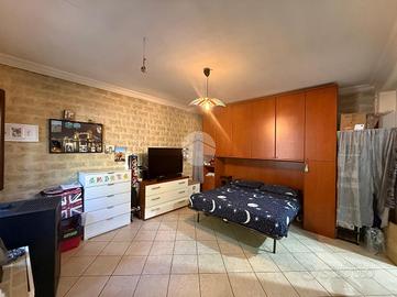 MONOLOCALE A VITERBO