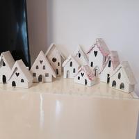 villaggio di Natale paesaggio invernale natalizio 