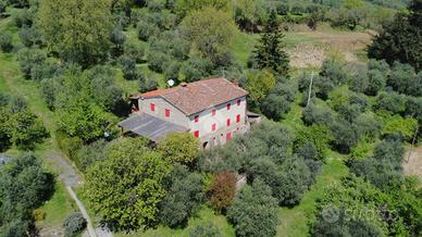 VILLA SINGOLA A PISTOIA