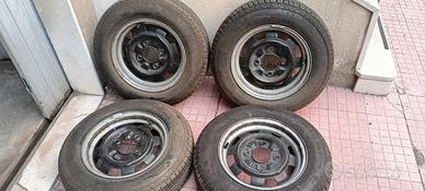 cerchi maggiolino  R14" con fori 4x130