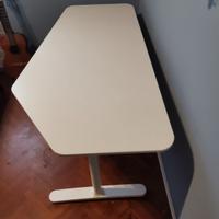 Scrivania cameretta ragazzo o ufficio