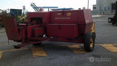 PRESSA PER BALLETTE MOD. NEW HOLLAND TIPO 370
