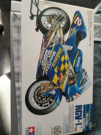 modellino da montare Suzuki rgv gamma 500 moto GP 