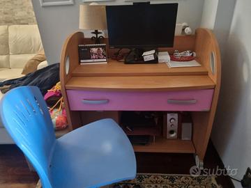 Letto e scrivania per cameretta