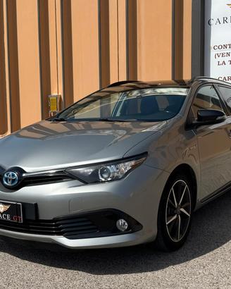 Toyota Auris Touring 1.8 Hybrid Lounge - 2017