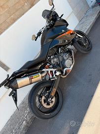 Ktm 990 smt 2010