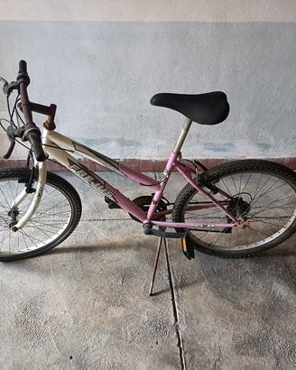 bici bicicletta MTB sovrano misura 24 