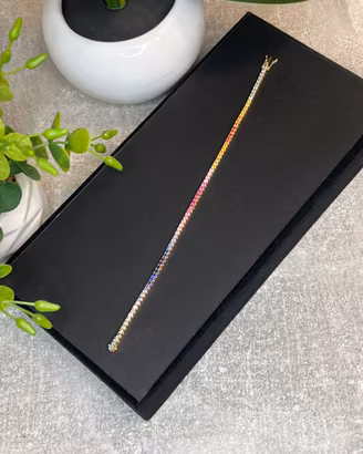 Bracciale tennis in oro con zaffiri multicolor