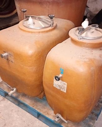 Cisterna serbatoio vino