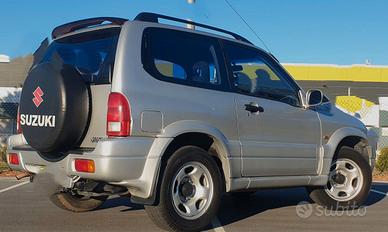 autovettura fuoristrada suzuki grand vitara 1.6
