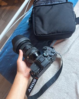 Sony A7 IV + Sigma 24-70 Art II + Borse (Nuovo)