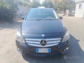 Mercedes-benz B 180 Premium